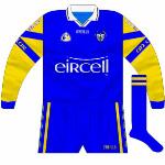 2001: 
Davy Fitzgerald wore this white-collared version of the goalkeeper jersey in 2001. Incidentally he was forced to don a white Clare polo shirt for the Munster championship game with Tipperary due to the colour clash.