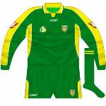 2003:
First goalkeeper jersey produced by Azzurri. oddly unsponsored.