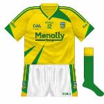 2009:
As usual, the change jersey mirrored the regular kit. Meath wore this in their final three championship games of 2009, against Limerick, Mayo and Kerry.