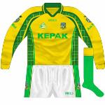 2004-06:
It was soon replaced by this, however, which was essentially a long-sleeved version of the change shirt.