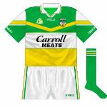 2002:
A new design for Offaly for the first time in eight years, notable for a gold bar travelling across the jersey.