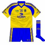 2009:
Introduced for the 2009 league campaign and featuring Sierra's new logo, this was a smart outfit, though the shorts were only used for one year before being replaced for 2010.