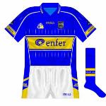 2006-07:
O'Neills began to replace their famous 'two-bar' sock design during the middle of the 2000s, with this change the only one to the Tipp kit for the start of the 2006 season.