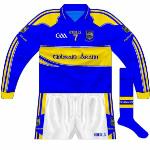 2011:
Long-sleeved interim shirt used by footballers in McGrath Cup.