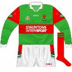 2001:
'Proper' long-sleeved version of the  normal jersey .